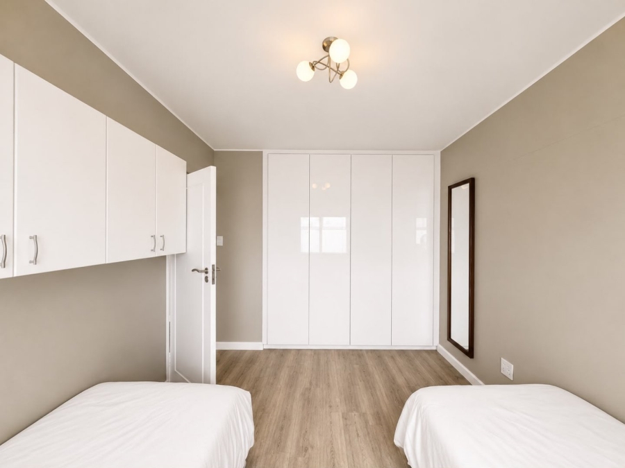To Let 2 Bedroom Property for Rent in Sea Point Western Cape